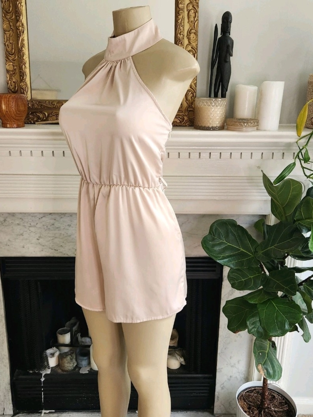 Nasty Gal Collection Champagne Halter Romper Playsuit Size 10 Backless Satin - Picture 3 of 9